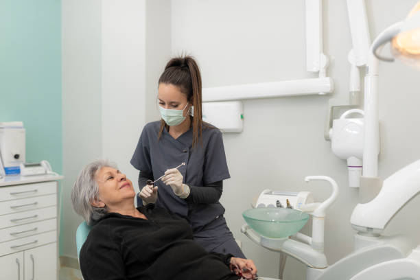 Best Emergency Cosmetic Dentistry (e.g., broken veneers) in Sleepy Hollow, IL